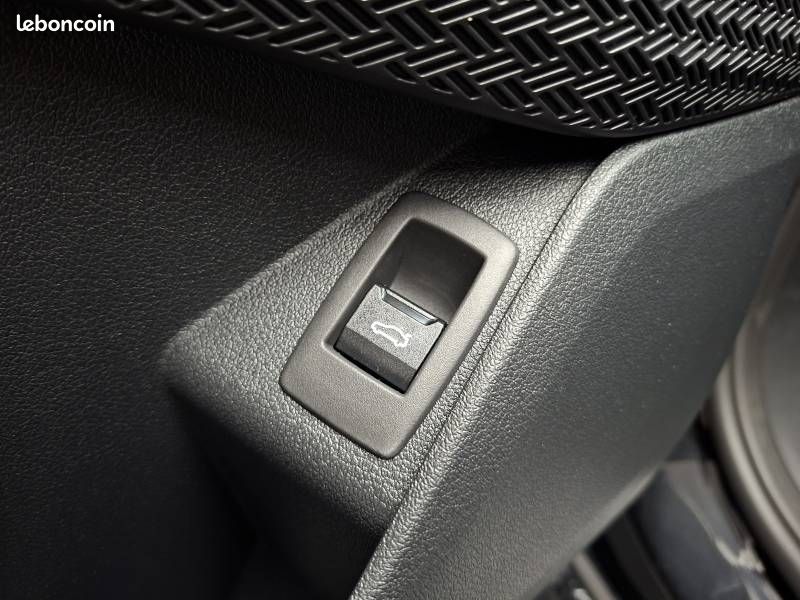 BMW X1 sDrive 20i 170ch DKG7 M Sport (image 25)