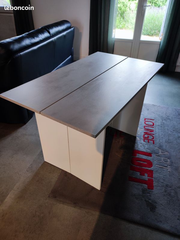 Table console (image 1)