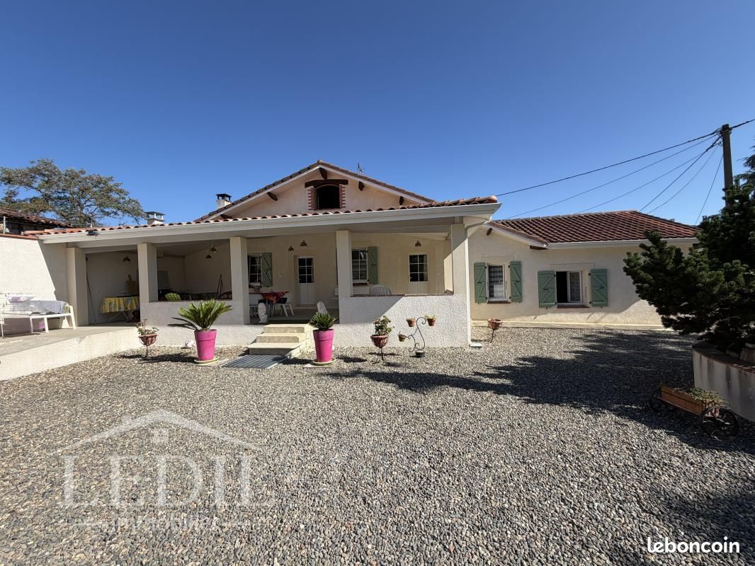 Maison 5 pièces 136 m² · à Vic-Fezensac · 136 m² · 264 000 €