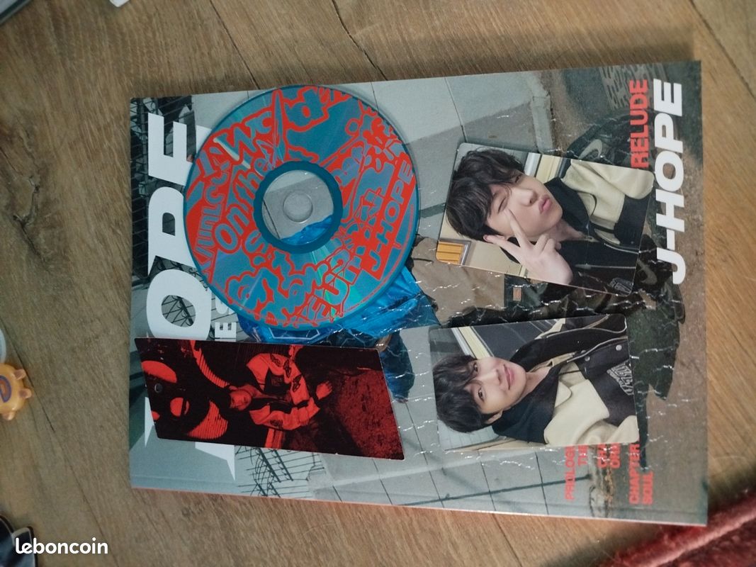 Gros lot albums, peluches etc. BTS (image 6)