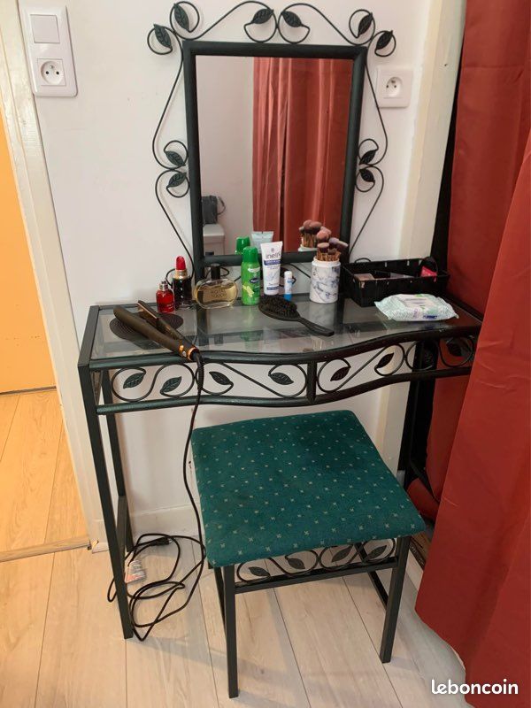 Coiffeuse fer forgé (image 1)