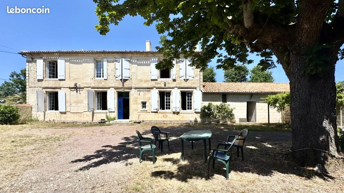 Maison 6 pièces 259 m² · à Saint-Louis-de-Montferrand · 259 m² · 445 200 €