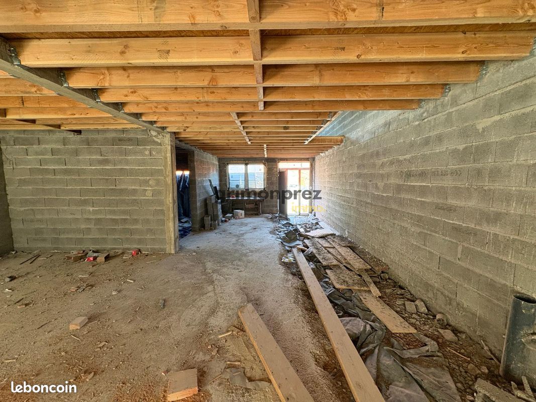 Maison 5 pièces 230 m² · à Roubaix · 230 m² · 129 000 €