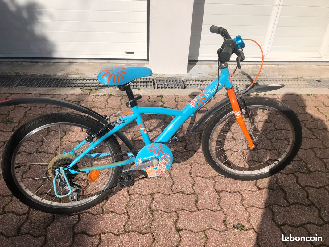 Vélo enfant B'Twin 20 pouces Vélos