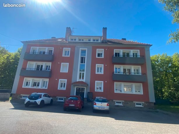 Charmant F3 entièrement rénové. Disponible de suite