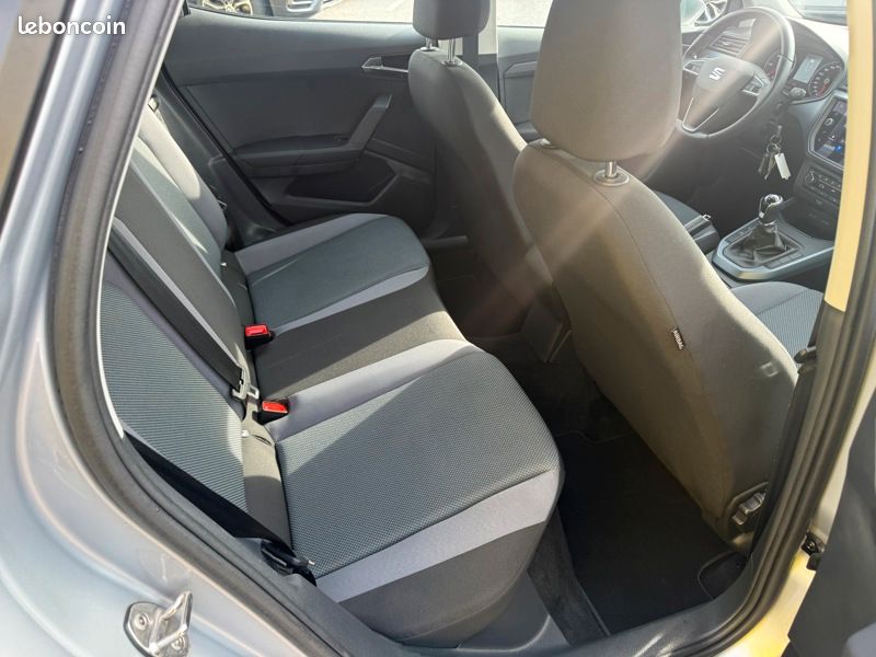 Seat Arona 1.6 TDI 95 Style Business Carplay Régul Clim auto (image 14)