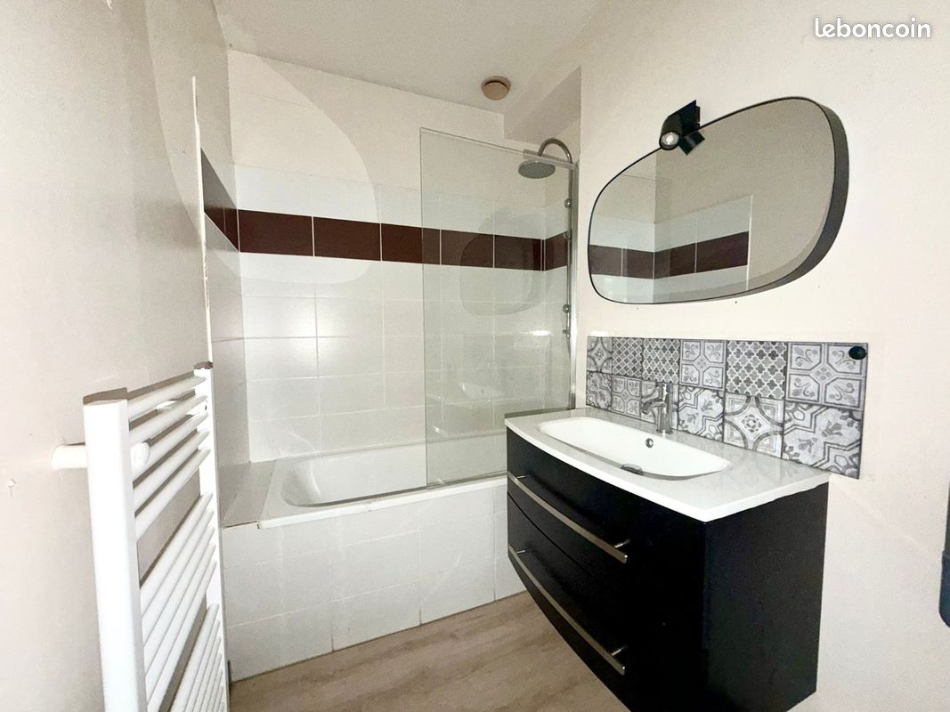 Appartement 2 pièces 23 m² · à Laval · 23 m² · 450 €