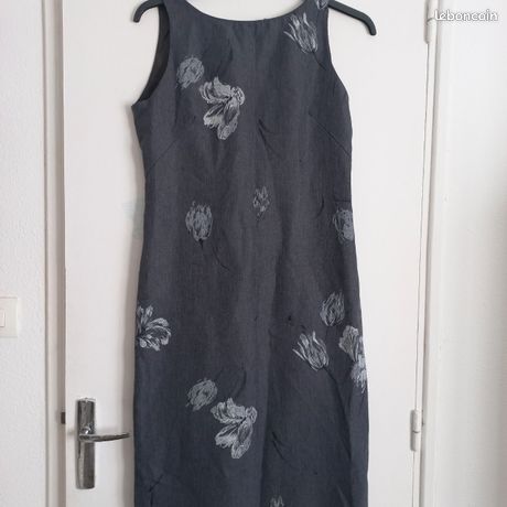 Robe Noire Camaieu Taille 36 En Coton/polyester - Sans Manches, Longueur Genou - Occasion Très Bon état