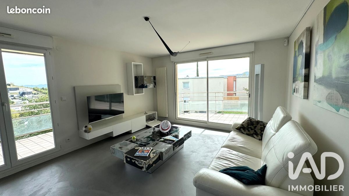 Appartement 3 pièces 75 m² · à Clermont-Ferrand · 75 m² · 260 000 €