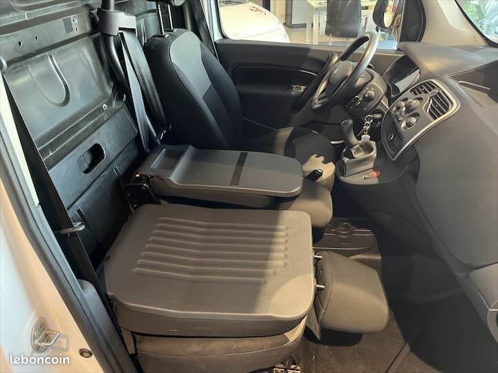 Renault Kangoo Express 1.5 DCI 90 CH ENERGY GRAND CONFORD (image 24)
