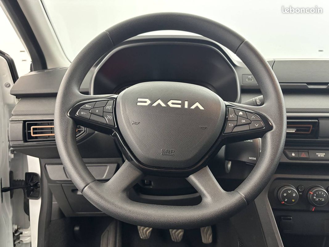 DACIA Sandero TCe 90 Stepway Essential (image 15)