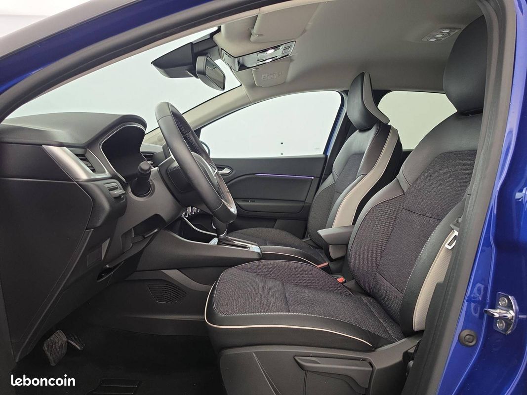 RENAULT Captur E-Tech Plug-in 160 - 21 Intens (image 9)