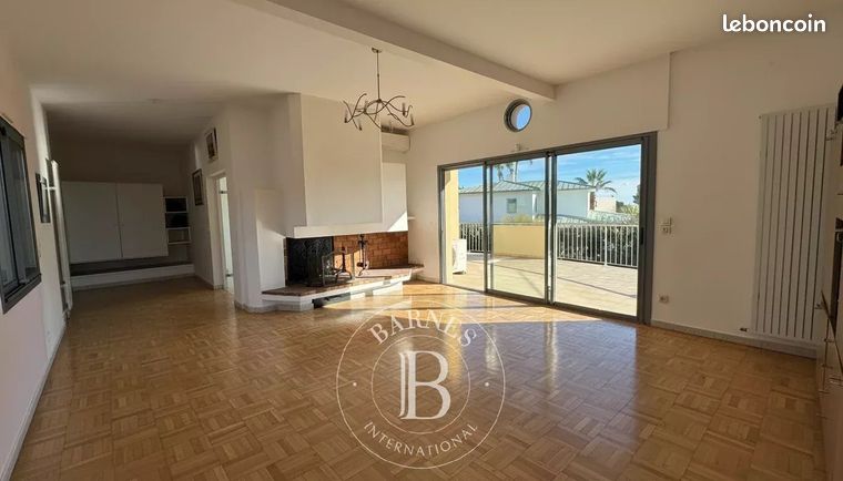 Propriété 6 pièces 202 m² — 5