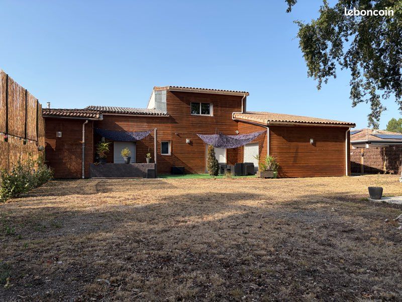 Maison 4 pièces 155 m² · à Saint-Aubin-de-Médoc · 155 m² · 350 000 €