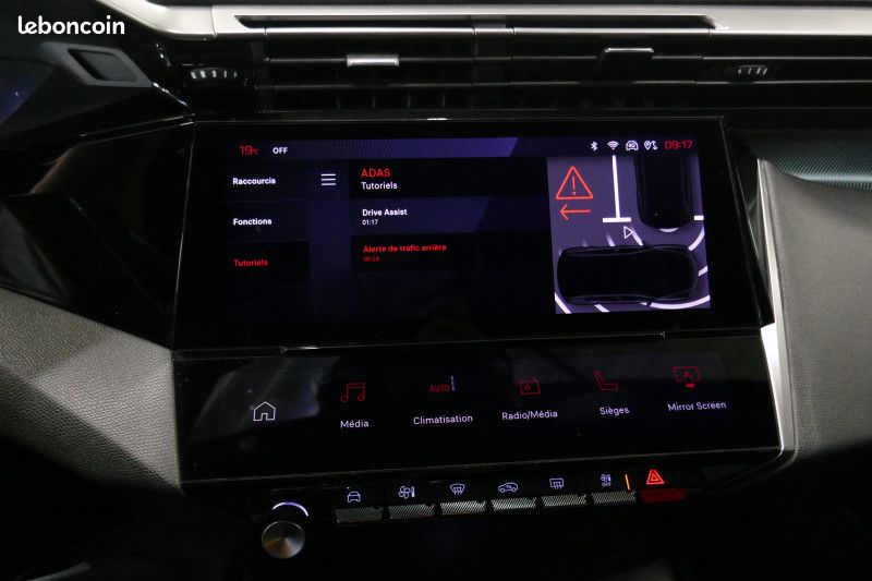 Peugeot 308 1.5 BLUEHDI 130CH S&S GT EAT8 (image 28)