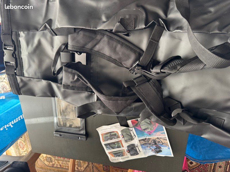 Sac à dos de voyage et de randonnée étanche en PVC personnalisé OEM Leyi - Chine Sac à dos et sac à dos extérieur prix