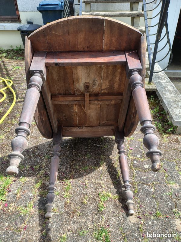 Table ronde ancienne à abattants – Style Rustique. Bois massif (image 1)