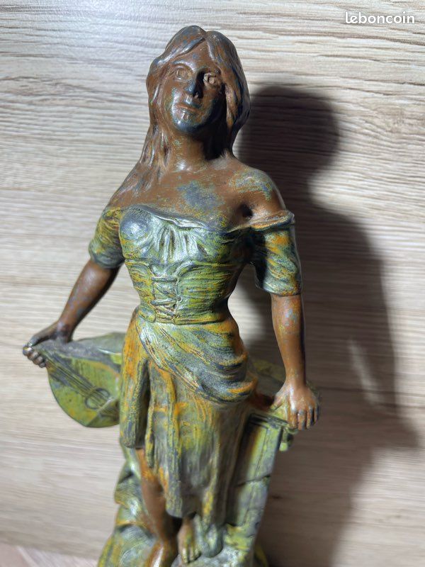 Superbe statuette ancienne signée A. Rucho – régule – Art déco (image 2)