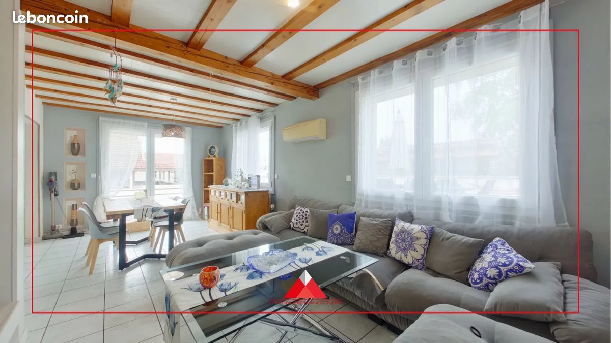 Maison 8 pièces 138 m² · à Frasne · 138 m² · 405 000 €