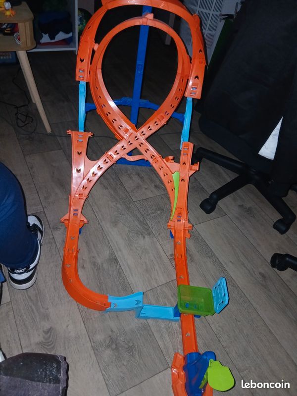 Circuit de voiture pour enfants (image 3)