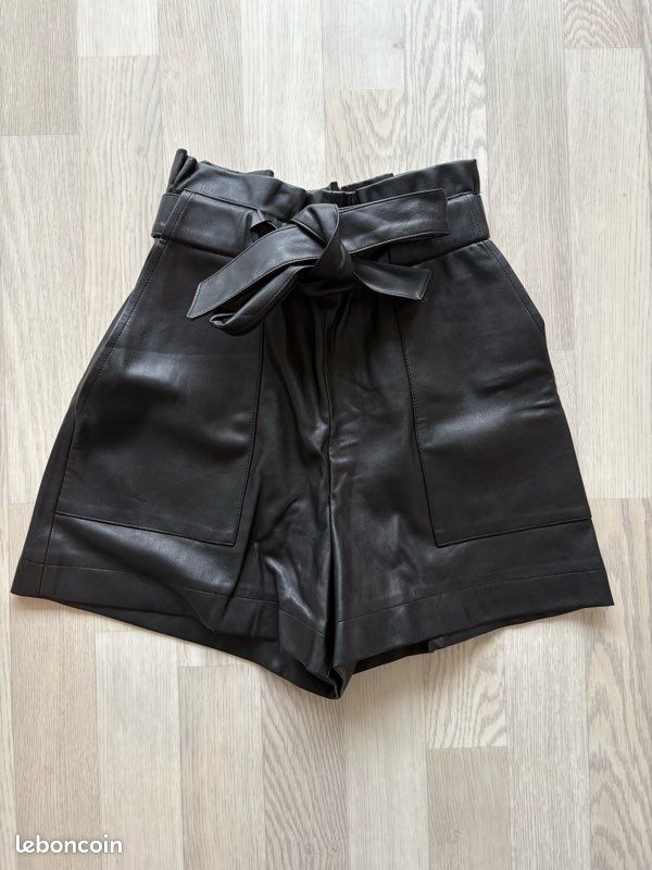 Short en cuir Zara Vêtements