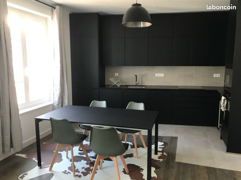 Appartement 4 pièces 95 m² · à Gex · 95 m² · 2 190 €