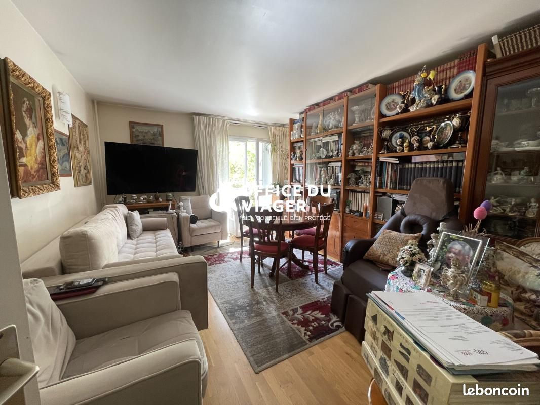 Appartement 3 pièces 74 m² · à Chelles · 74 m² · 21 600 €