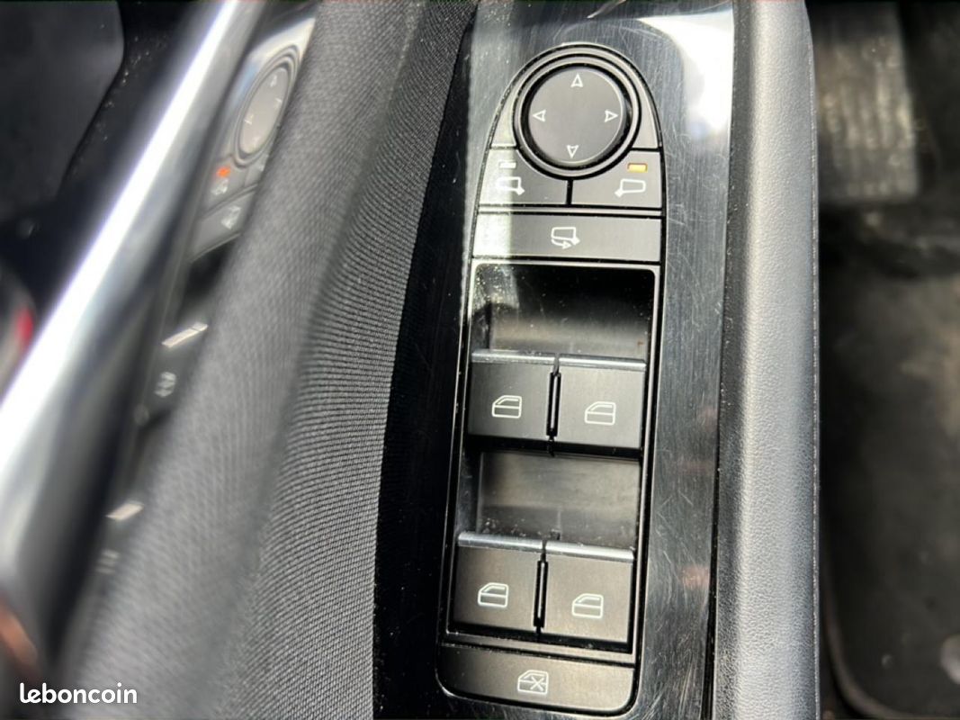 MAZDA MAZDA 3 2.0 e-skyactiv-g m-hybrid 122 business executive bva 2022 (image 28)