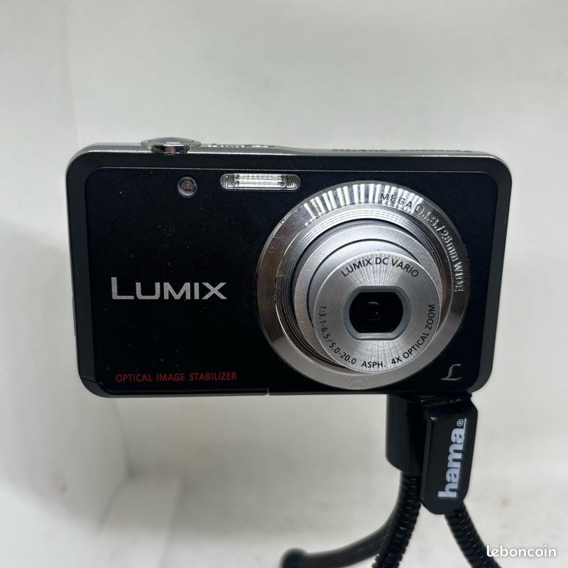 Appareil Photo Panasonic Lumix DMC-FS28 Pour Pièces Détachées - Ne Fonctionne Pas - Noir