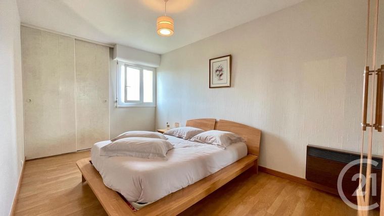 Appartement a vendre  - 3 pièce(s) - 75.9 m2 - Surfyn