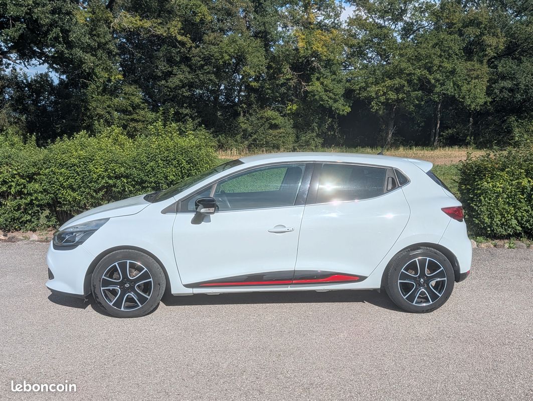 Renault clio iv 0.9 tce 90 ch intens 5 portes gps / camera / 1ere main (image 5)