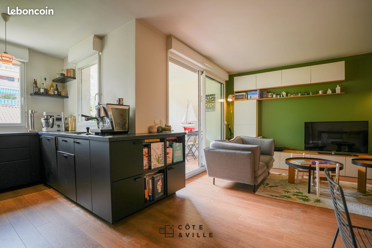 T4 carre d'or terrasse garage