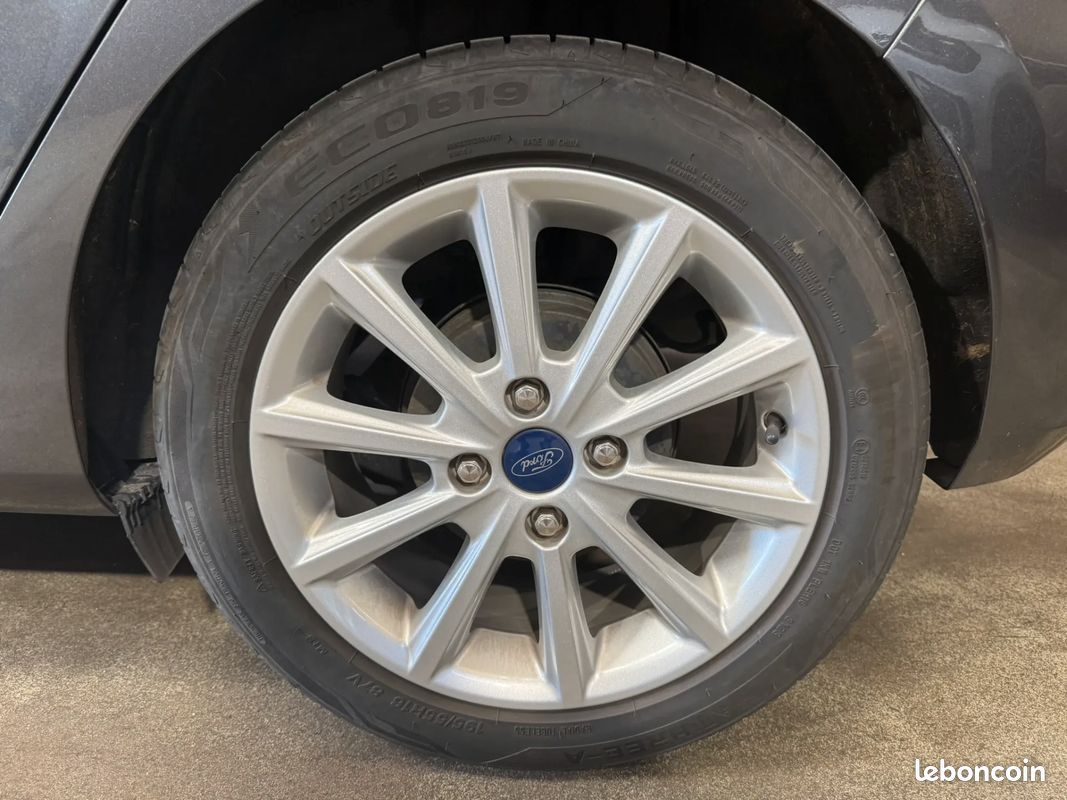 FORD Fiesta 1.0 100ch Titanium - 2019 - Suivi complet - CARPLAY - Bon état général (image 34)