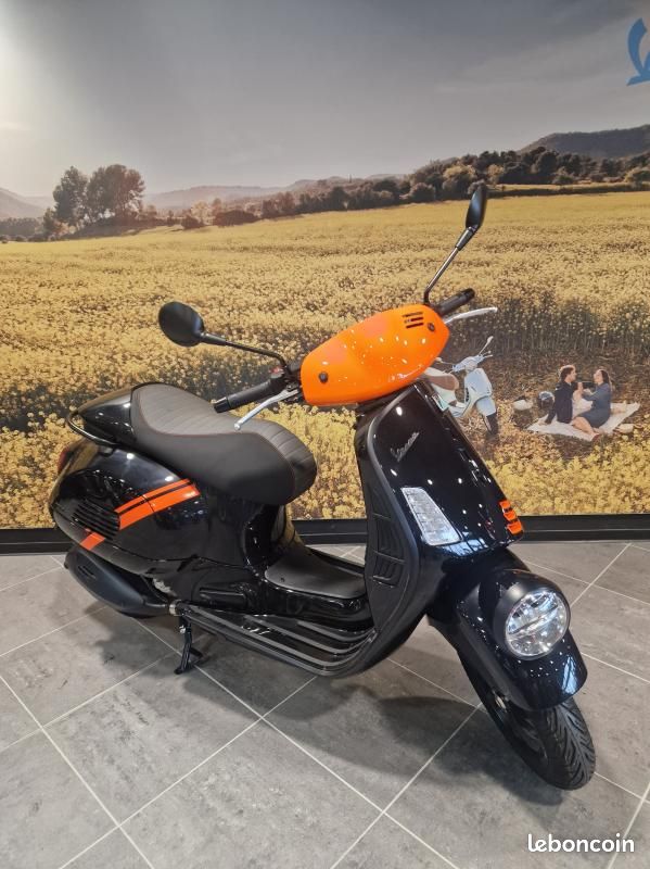 Vespa Gtv 300 0km VENTE PRIVEE (image 3)