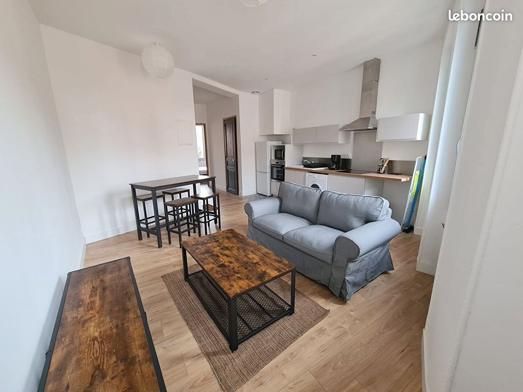 Appartement 2 pièces 46 m² · à Salon-de-Provence · 46 m² · 800 €