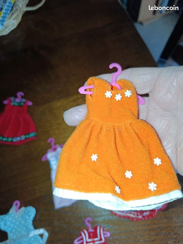 6 robes poupée Martine (image 6)