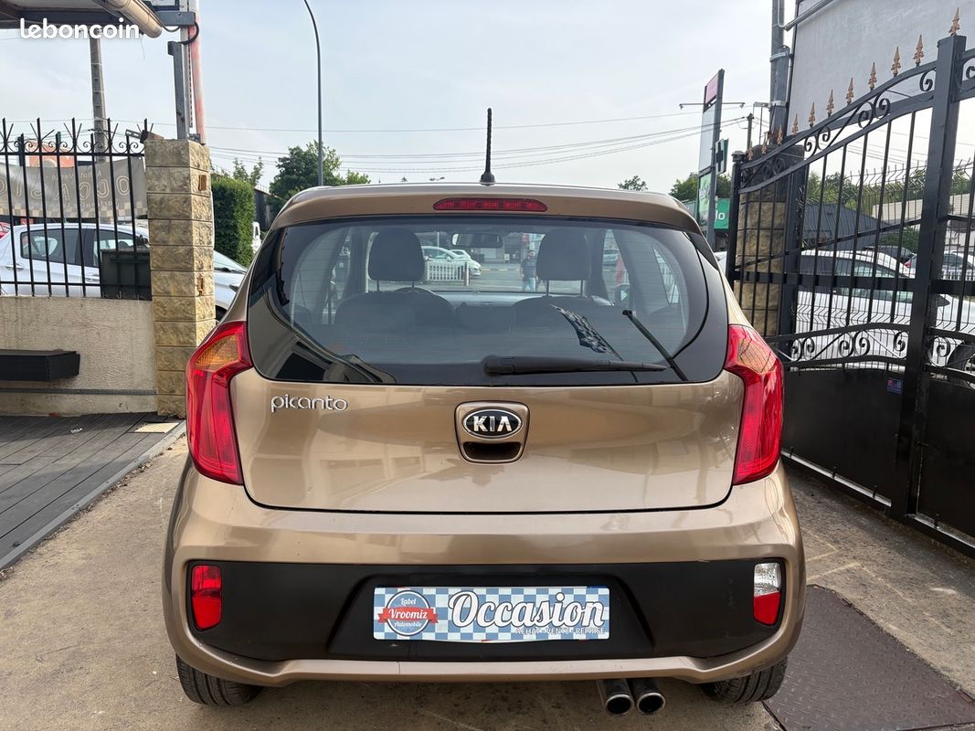 Kia Picanto Urban Spicy 1.0 69 ch (image 8)