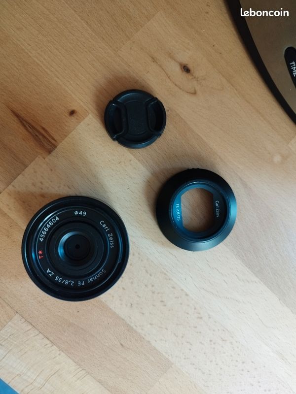 Sony zeiss fe 35mm f2.8 (image 1)