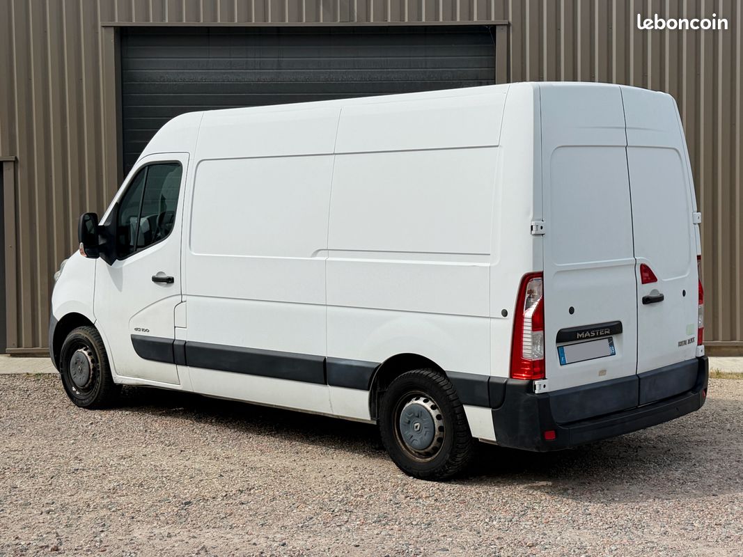 Renault Master 2.3 DCI 100 cv (image 3)