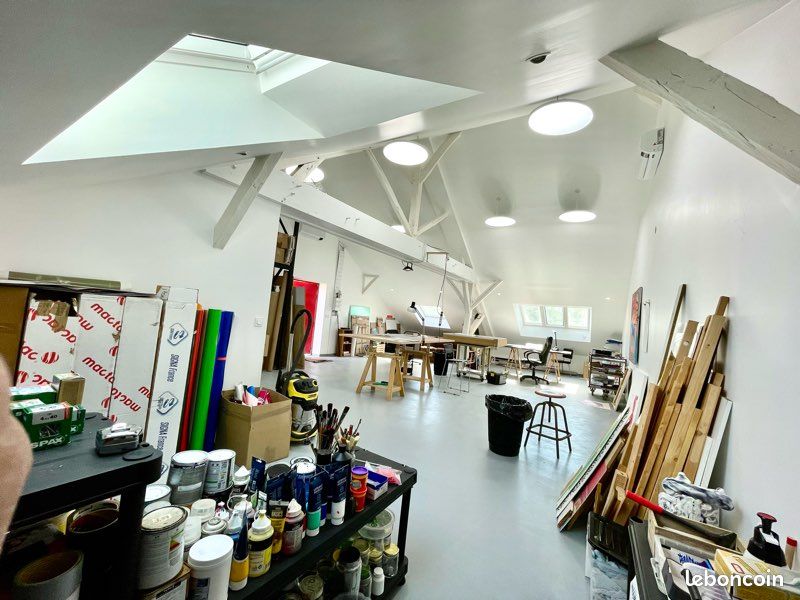 Local commercial 6 pièces 180 m² · à Bourges · 180 m² · 490 000 €