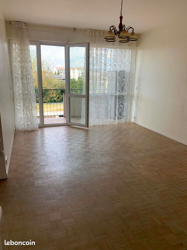 Appartement 4 pièces 80 m² · à Cognac · 80 m² · 780 €