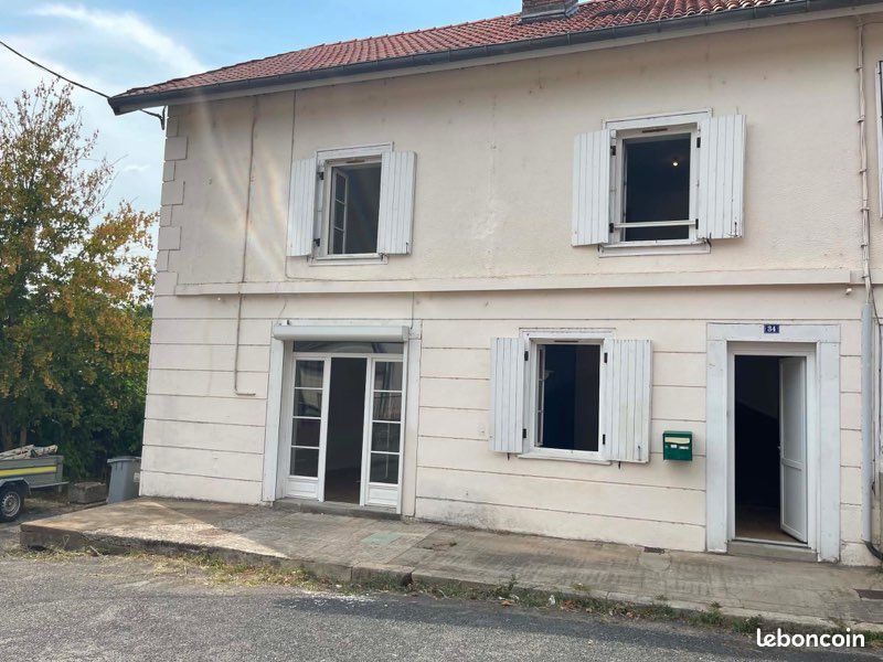 Maison 7 pièces 115 m² · à Pierre-Buffière · 115 m² · 750 €