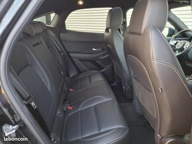 Jaguar E-Pace P300e PHEV R-Dynamic Black BVA AWD (image 13)
