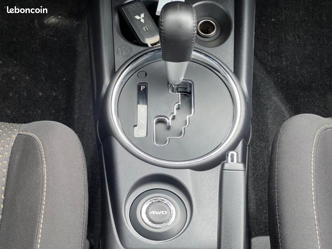 Mitsubishi ASX 2.2 DI-D 150 CH DIAMANT EDITION 4WD - AUTOMATIQUE ATTELAGE GPS CAMÉRA RÉGULATEUR 1... (image 18)
