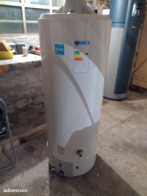 Vends ballon eau chaude gaz Styx 155l (image 1)