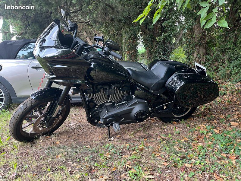 Harley Davidson softail low rider st (image 2)