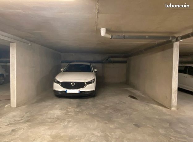 Place de parking sécurisée