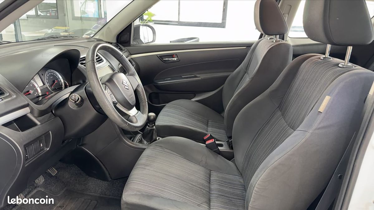 Suzuki Swift 1.2 VVT 94 Privilege (image 26)