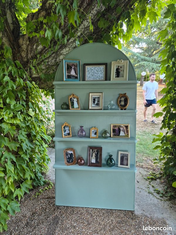 Étagères à cadres déco mariage (image 1)