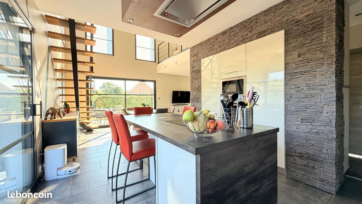 Maison 5 pièces 154 m² · à Éperlecques · 154 m² · 414 000 €